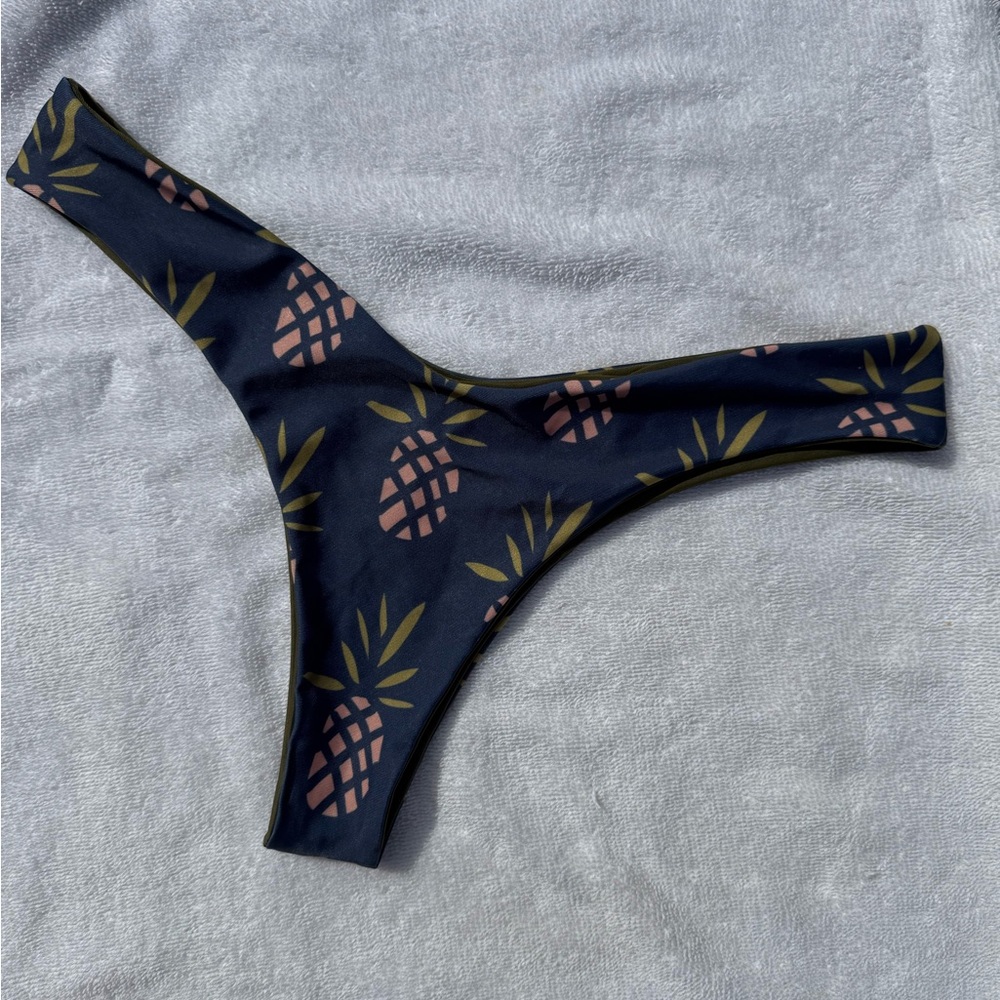 Kalokini reversible bikini bottom